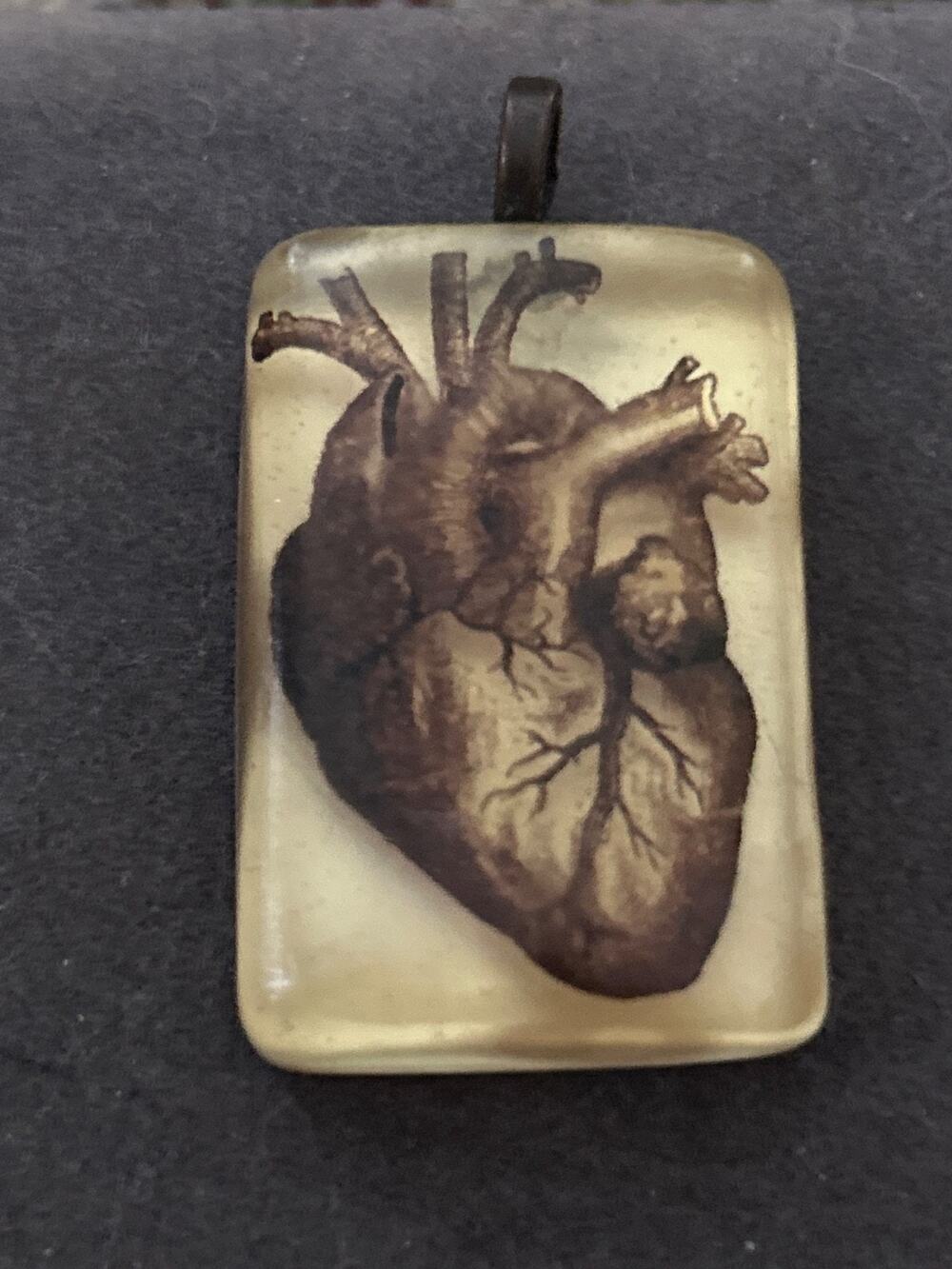 Vintage Anatomical Heart Resin Pendant - Dark Academia Goth Oddities Jewelry